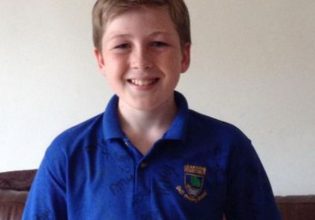 Πέθανε για μια selfie μπροστά στους φίλους του