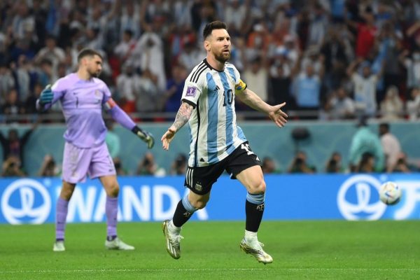 Αργεντινή – Αυστραλία 2-1: Σεληνιασμένος Μέσι, στα προημιτελικά η «αλμπισελέστε»