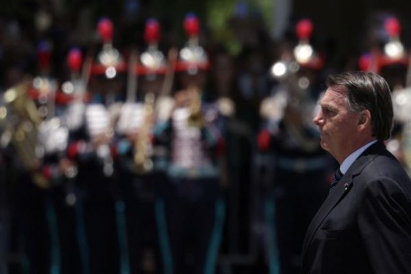 Μπολσονάρο: Η πρώτη ομιλία μετά την ήττα σε υποστηρικτές του – «Με πονάει η καρδιά μου»