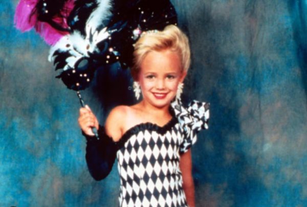JonBenet Ramsey: Τα τελευταία της Χριστούγεννα – Άγνωστες λεπτομέρειες 26 χρόνια μετά