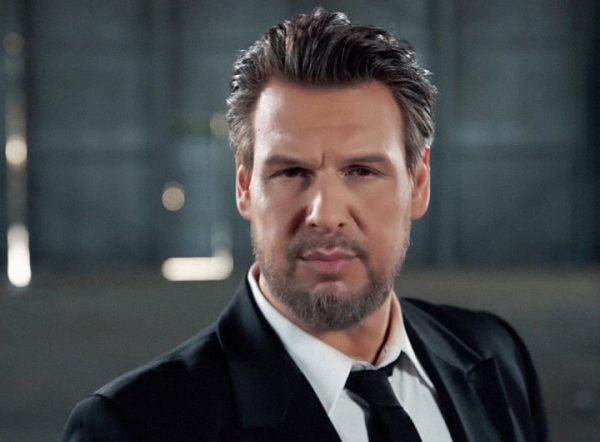 Πάνος Κιάμος: «Αυτή είναι η συνεργασία που μετάνιωσα» – Αποκαλύψεις από τον τραγουδιστή