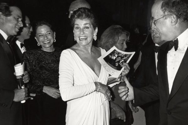 Leona Helmsley: «Μόνο τα ανθρωπάκια πληρώνουν φόρους» – Ποια είναι η βασίλισσα της κακίας