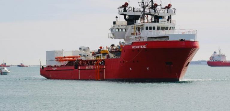 Ιταλία: Αδεια στο Ocean Viking να αποβιβάσει 113 μετανάστες μετά από 4 μέρες στη… Ραβέννα