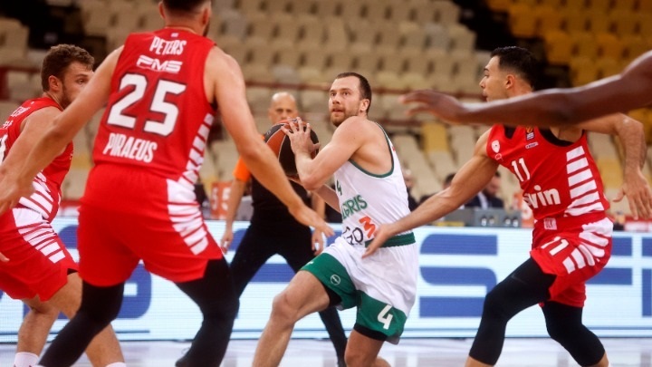 Νοκ άουτ ο Λεκαβίτσιους για τουλάχιστον ένα μήνα