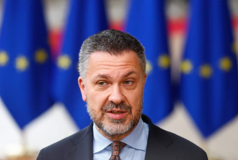 Qatargate: Ο Λούκα Βισεντίνι παραδέχθηκε ότι πήρε 50 χιλιάδες ευρώ, αλλά όχι από το Κατάρ