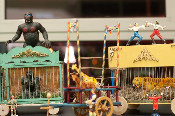 Παιχνίδι κατασκευής του Βασίλη Κούλογλου | Image by Marina Koutsoumpa