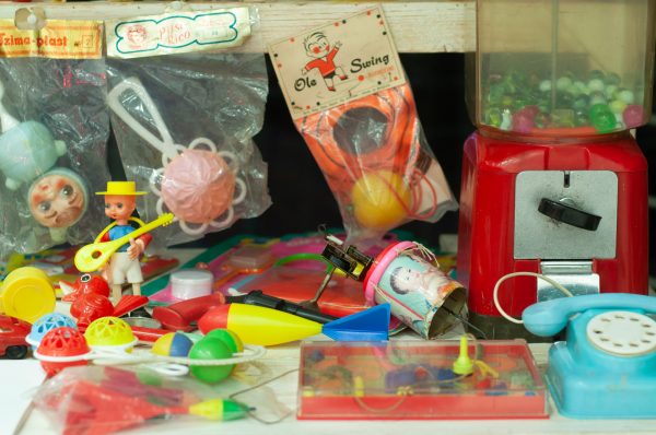 Τα «πανηγυριώτικα» παιχνίδια | Image by Marina Koutsoumpa