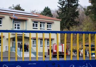 Σέρρες: «Άρχισαν να πέφτουν πάνω μας σοβάδες και χώματα» λέει τραυματισμένος από την έκρηξη μαθητής