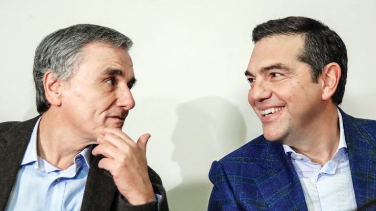 Ασκήσεις ομοψυχίας και ισορροπιών στον δρόμο για τις κάλπες