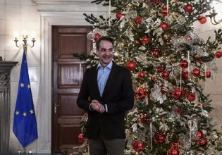 Οι χριστουγεννιάτικες ευχές του Κυριάκου Μητσοτάκη – Ποια βιβλία προτείνει ως δώρα