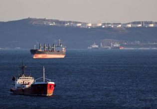 Τουρκία: «Συνωστισμός» τάνκερ μετά το πλαφόν στο ρωσικό πετρέλαιο