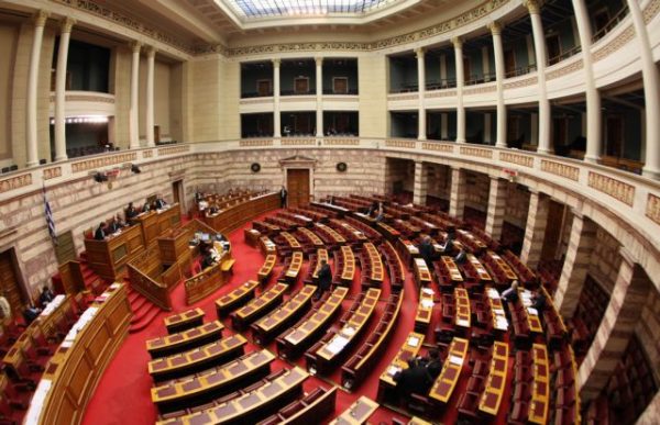 Υποκλοπές – Νομοσχέδιο για την ΕΥΠ: Live η συζήτηση στην ολομέλεια της Βουλής