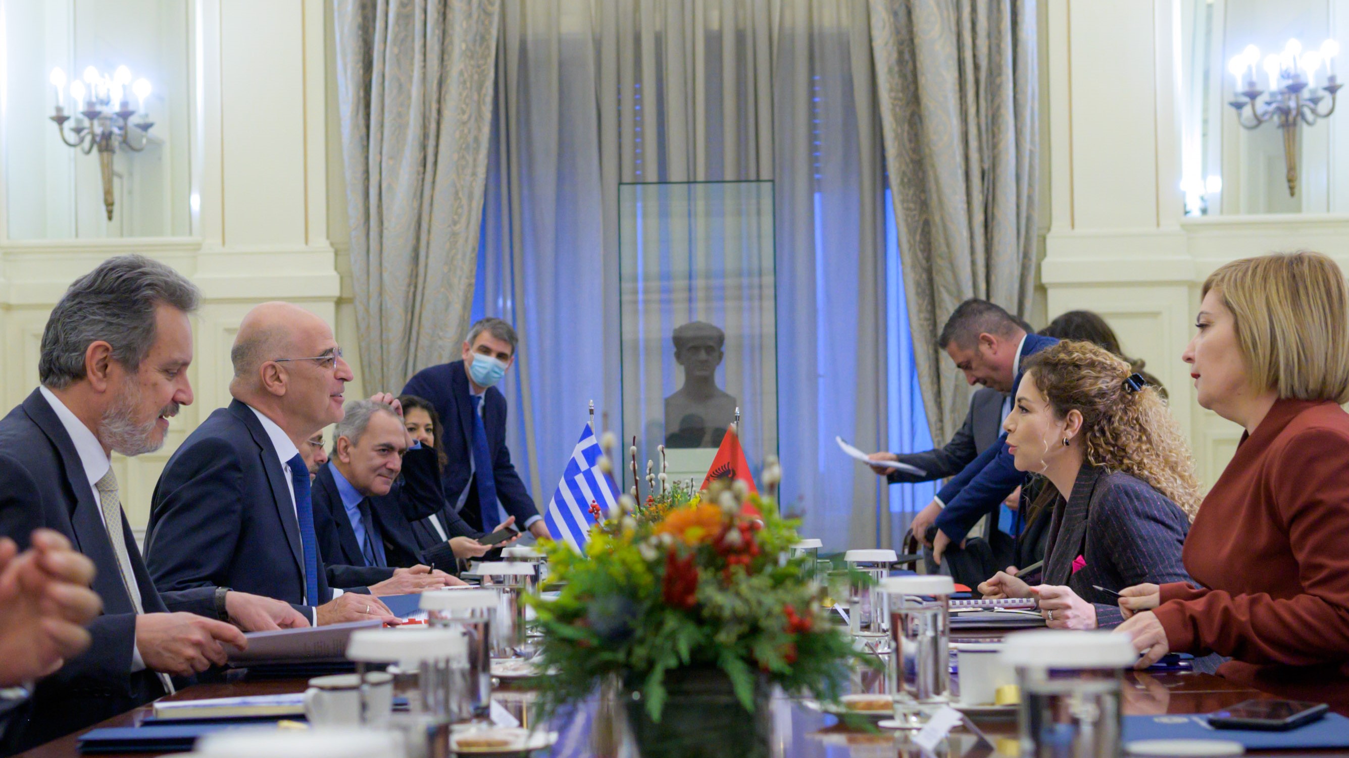 Στο τραπέζι Ελλάδας - Αλβανίας η οριοθέτηση της ΑΟΖ