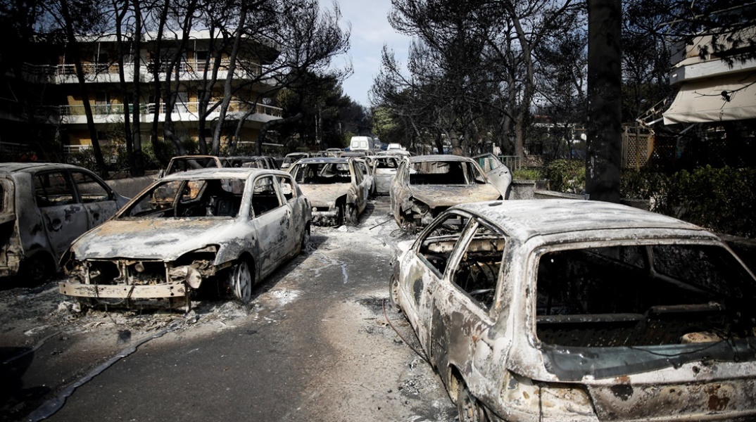Πυρκαγιά στο Μάτι: «Καιγόταν ο κόσμος ζωντανός - Καμία υπηρεσία δεν λειτούργησε»