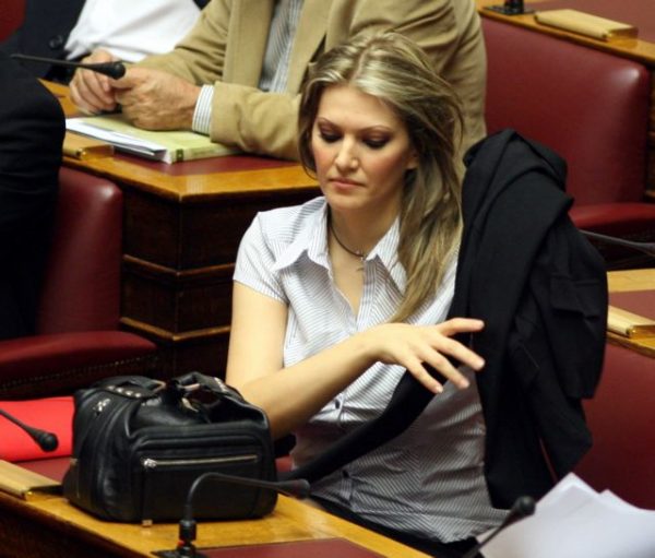 Qatar Gate: «Είμαι βαθιά απογοητευμένος, πώς μπλέχτηκε η Εύα σε τέτοια βρωμιά;» λέει πρώην συνεργάτης της Καϊλή