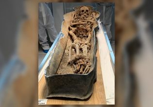 Παναγία των Παρισίων: Η φωτιά αποκάλυψε δυο κρυμμένες σαρκοφάγους στο κωδωνοστάσιό της