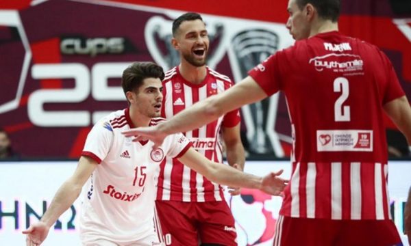 Πώς η ομάδα βόλεϊ του Ολυμπιακού «μεταμορφώθηκε» προς το καλύτερο