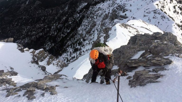 Όλυμπος: Βίντεο – ντοκουμέντο από την ανάσυρση του ορειβάτη που βρέθηκε νεκρός