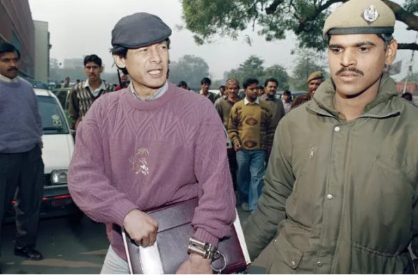 Έφτασε στη Γαλλία το «Ερπετό»: Επιμένει ακόμη στην αθωότητά του