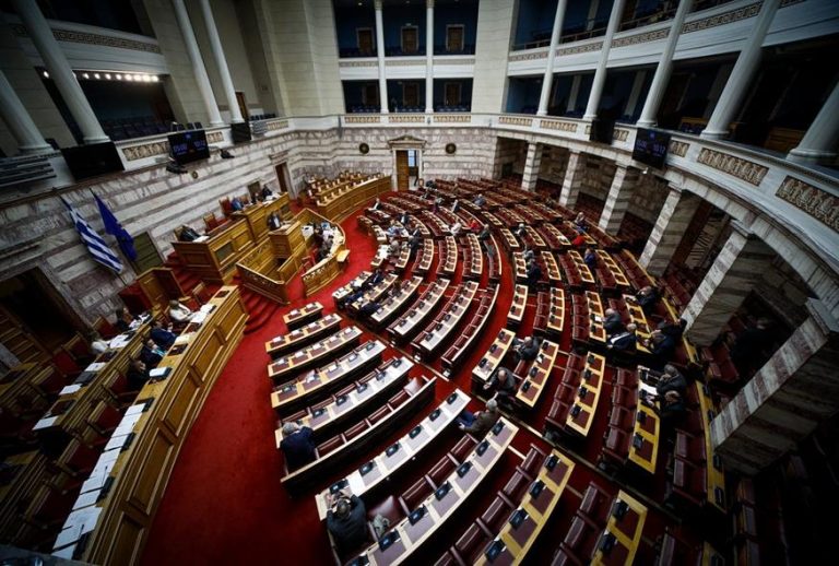 Βουλευτές και ηγεσίες