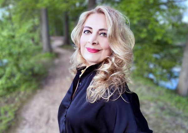 Αλέξια και El Sistema Greece σε τζαζ Χριστουγεννιάτικους ρυθμούς