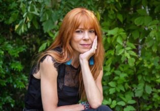 Μυρτώ Αλικάκη: «Ζούμε σε μία χώρα που κάνει ό,τι μπορεί για να διαλύσει τον πολιτισμό»