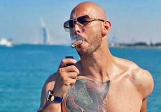 Ρουμανία: Υπό κράτηση για 30 ημέρες θα παραμείνει ο Άντριου Τέιτ – Κατηγορείται για βιασμό και εμπορία ανθρώπων