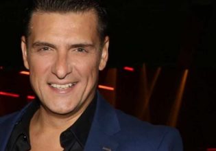 Χρίστος Αντωνιάδης: Δεν είχαμε λεφτά για να αγοράσω τρίγωνο, λέγαμε τα κάλαντα με ένα μπρίκι