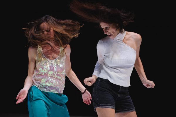 Τέσσερις χορεύτριες μιλούν για τη γυναικεία φύση και τα στερεότυπα μέσα από την παράσταση τους