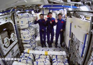 Κίνα: Τρεις Κινέζοι αστροναύτες επιστρέφουν στη Γη με επιτυχία