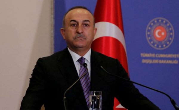 Τσαβούσογλου: Η Ελλάδα παραβιάζει τα βασικά ανθρώπινα δικαιώματα της τουρκικής μειονότητας στη Θράκη