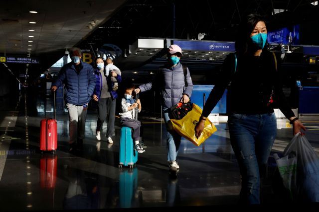 ΗΠΑ: Εξετάζουν το ενδεχόμενο επιβολής νέων μέτρων στους ταξιδιώτες από την Κίνα