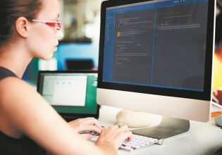 «Πάω Μπροστά»: Κατάρτιση 150.000 εργαζομένων στις ψηφιακές και πράσινες δεξιότητες