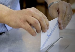 Εκλογές: Με «pou pass» (παρακολουθήσεις και επιδόματα) και Qatargate