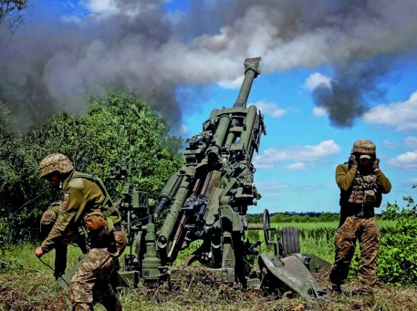 Ρωσία: Οι στρατιώτες και οι δημόσιοι υπάλληλοι που υπηρετούν στην Ουκρανία απαλλάσσονται από την υποχρέωση να δηλώνουν τα εισοδήματά τους