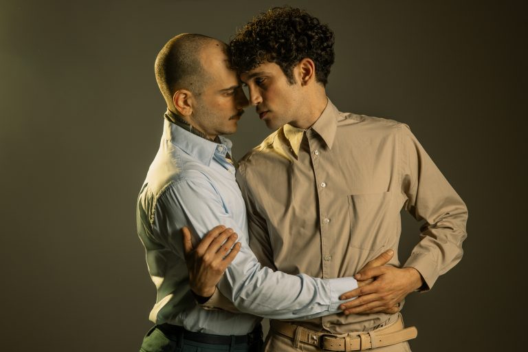 «Δόξα Κοινή» στο θέατρο Πορεία με ποιητική παράσταση