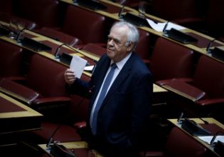 Προϋπολογισμός 2023: Αντιπαράθεση Σταϊκούρα – Δραγασάκη για τα πεπραγμένα των κυβερνήσεων ΝΔ και ΣΥΡΙΖΑ