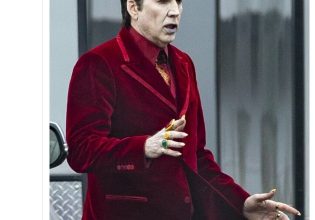 Ο Νίκολας Κέιτζ γίνεται ένας διαφορετικός Κόμης Δράκουλας για το «Renfield» της Universal