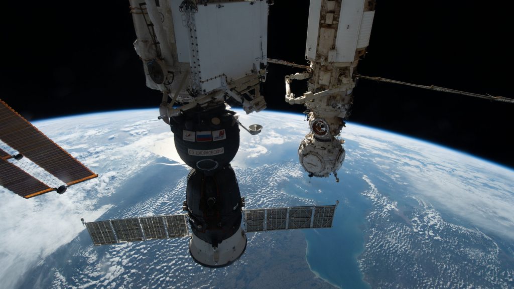 Soyuz – Ρωσία: Μελετάται αποστολή διάσωσης για το πλήρωμα του διαστημικού σταθμού