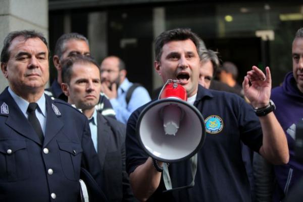 Βουλή: ΣΥΡΙΖΑ και ΜέΡΑ25 καταψήφισαν την τροπολογία για το επίδομα στους ενστόλους