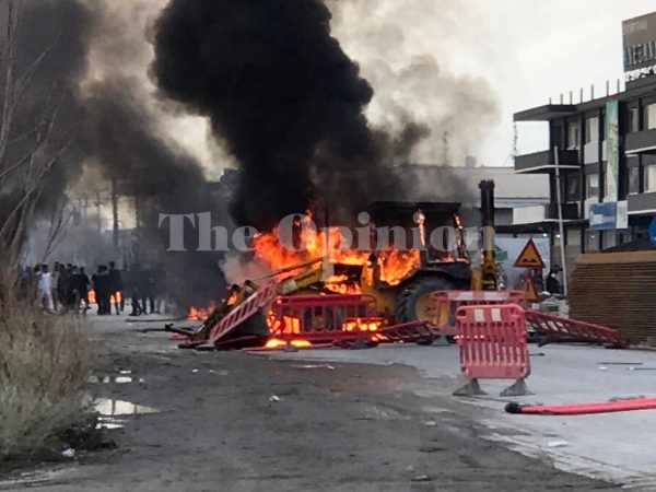 Θεσσαλονίκη: Πανικός στον οικισμό «Αγία Σοφία» – Αναφορές για πυροβολισμό κατά των ΜΑΤ