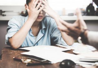 ΟΗΕ: Βία ή παρενόχληση στον εργασιακό χώρο έχει υποστεί ο ένας στους πέντε σε όλον τον κόσμο  – Μόνο οι μισοί το κατήγγειλαν