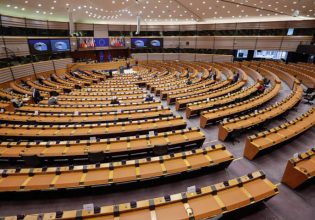 Qatargate: Η Εύα Καϊλή, το Κατάρ και οι 12.453 λομπίστες – Οι κανόνες και τα «παραθυράκια» για το lobbying