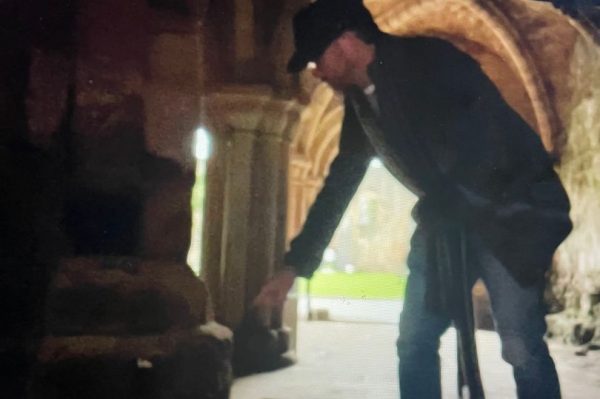 Κυνηγός φαντασμάτων μίλησε με πνεύμα και του είπε «να φύγει αμέσως»