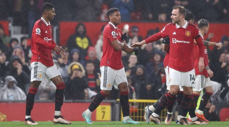 Νίκη για τη Μάντσεστερ Γιουνάιτεντ (3-0)