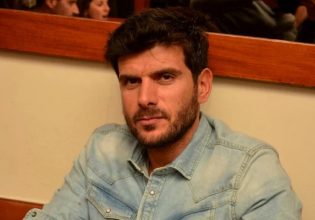 Μάνος Γαβράς: «Από τότε που έχασα τον πατέρα μου, μου είναι πιο δύσκολο όταν αποχωρίζομαι την μητέρα μου»