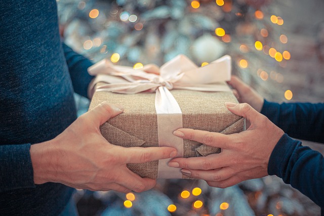 Χριστούγεννα: Πόσα δώρα επιστρέφουμε;