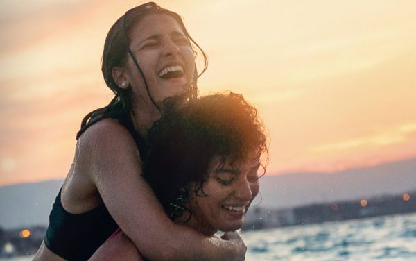 «Οι κολυμβήτριες»: Η νέα ταινία του Netflix βασισμένη σε αληθινή ιστορία δύο προσφύγων από τη Συρία