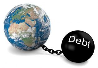 Μια πανδημία χρέους – Tο 60% των αναδυόμενων και αναπτυσσόμενων χωρών στο κόκκινο