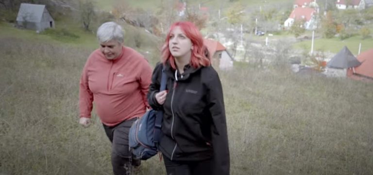 Οι τελευταίες «ορκισμένες παρθένες» της Αλβανίας που ζουν σαν άντρες